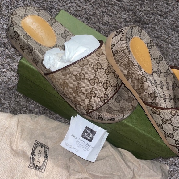 COPY - Gucci platforms - Picture 2 of 5